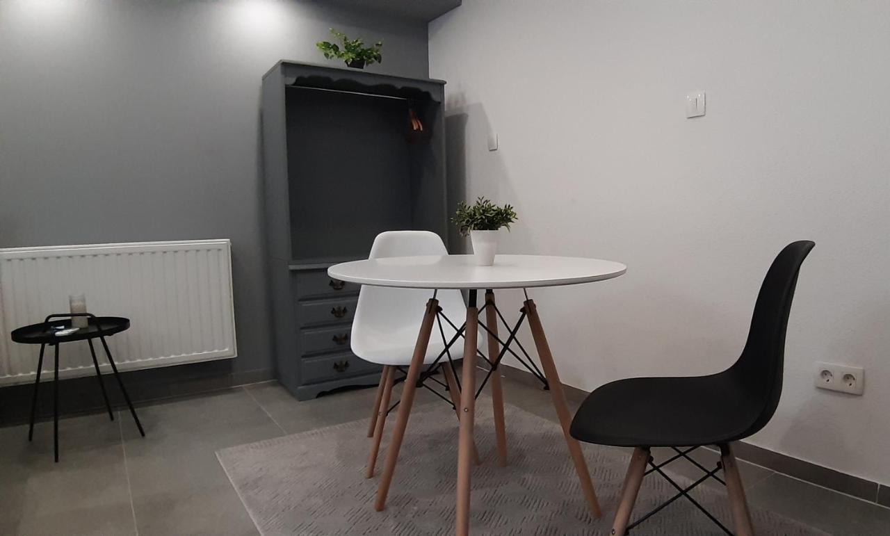Apartments Jack Біхач Екстер'єр фото